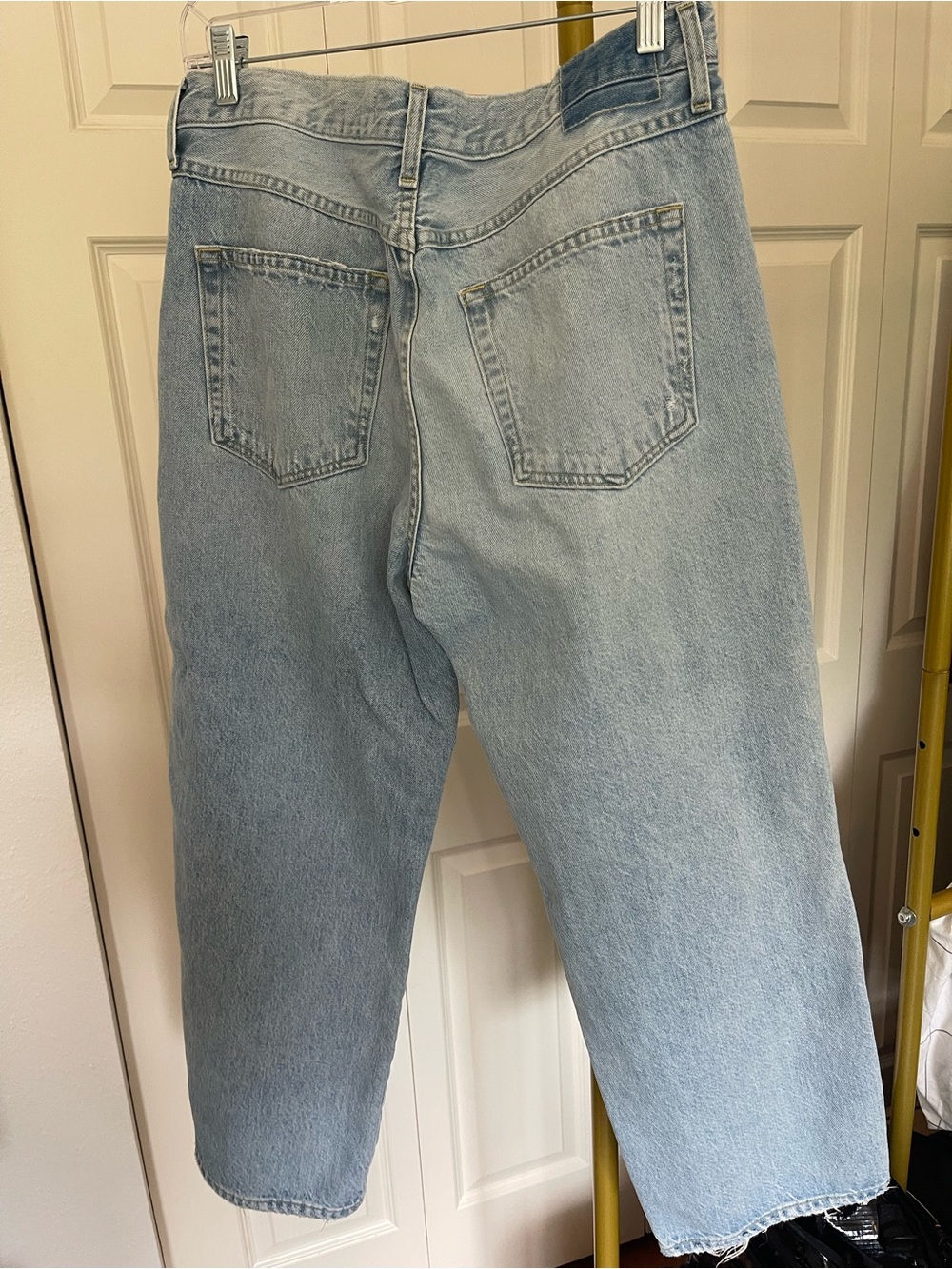 AMO Billie Distressed Women's Cropped Jeans - Picture 3 of 3